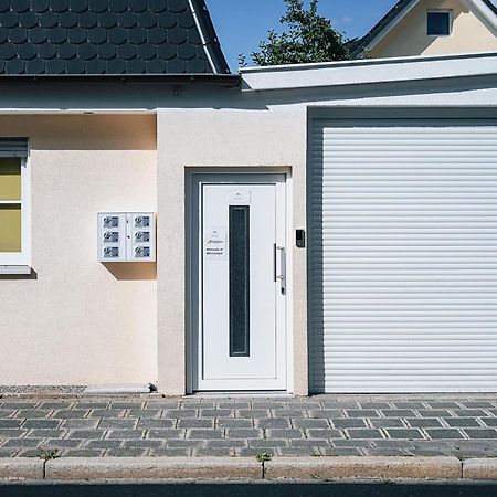 Ferienwohnung Schleicher Mit Klimaanlage Zirndorf Buitenkant foto