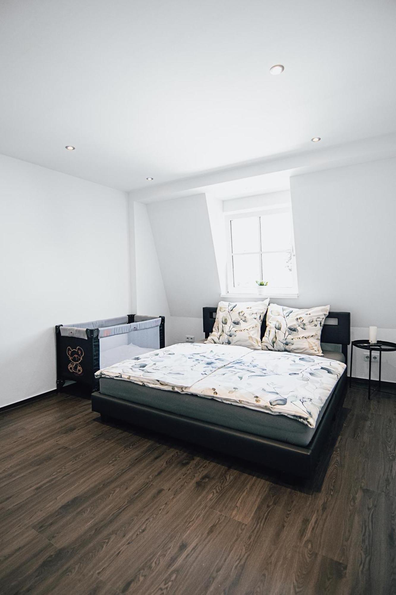 Ferienwohnung Schleicher Mit Klimaanlage Zirndorf Buitenkant foto
