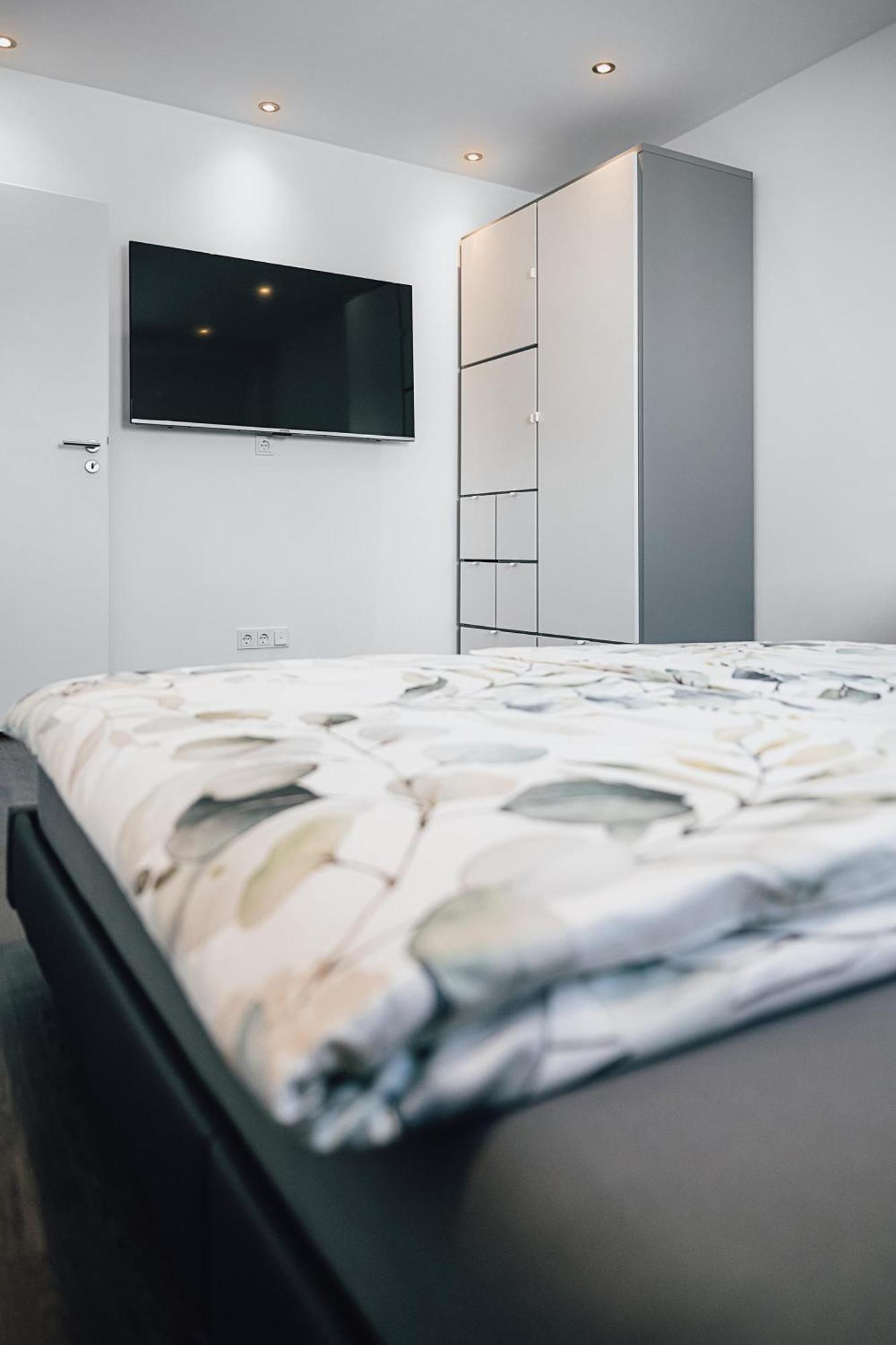 Ferienwohnung Schleicher Mit Klimaanlage Zirndorf Buitenkant foto